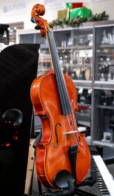 Schoenbach - Viola - 3/90 39 OF 2